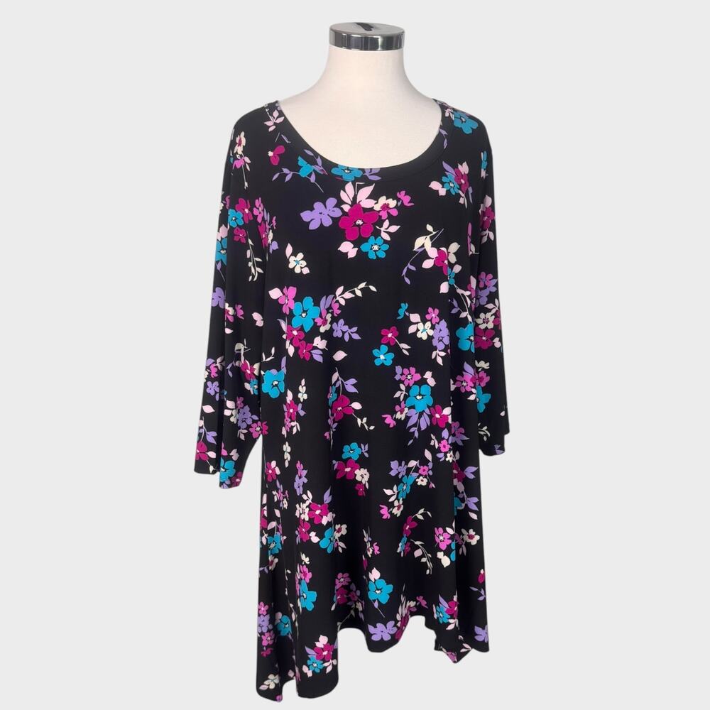 Woman Within Plus Size 1X Polyester Spandex Sharkbite Tunic Black Floral - Picture 2 of 9